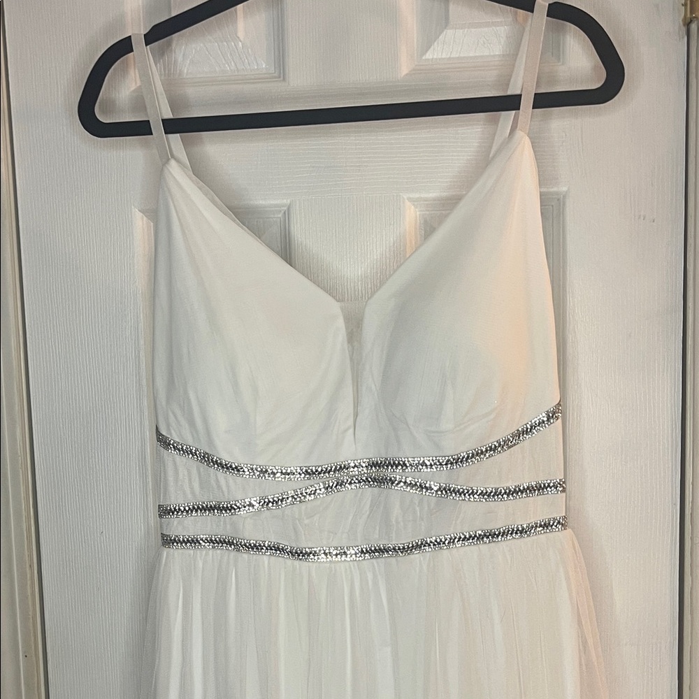 Candalite Elegant White Dress with Silver Accents Size Large NWT